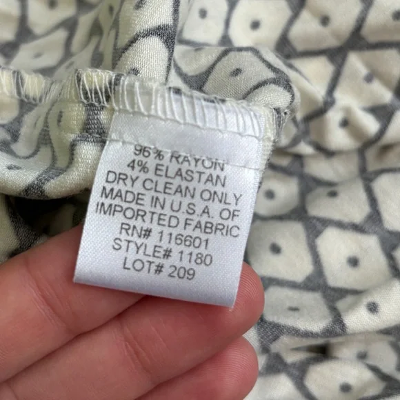 BIGIO COLLECTION Geometric Diamond Print Wrap Dress - Black & White - Size 10 - Picture 5 of 6